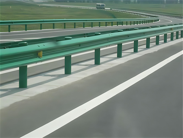 德阳高速护栏板守护安全广泛应用于多个行业
