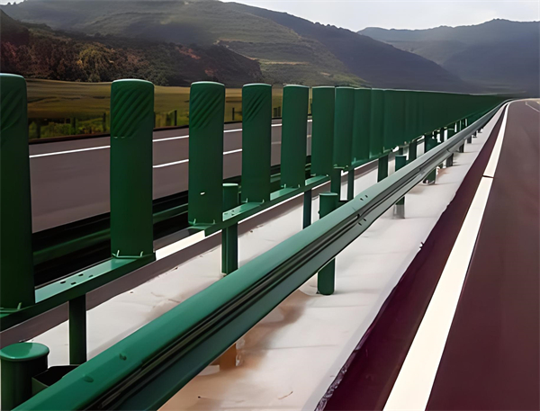 德阳三波护栏板在高速公路的应用